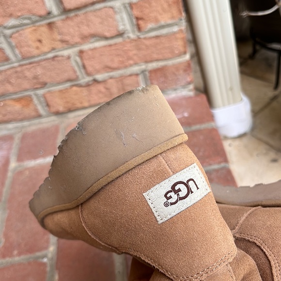 Uggs boots size 7 - Picture 5 of 6